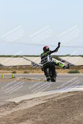 media/Aug-03-2025-TrackDaz (Sun) [[bf4a71acf9]]/B Group/1220pm (Wheelie Bump)/